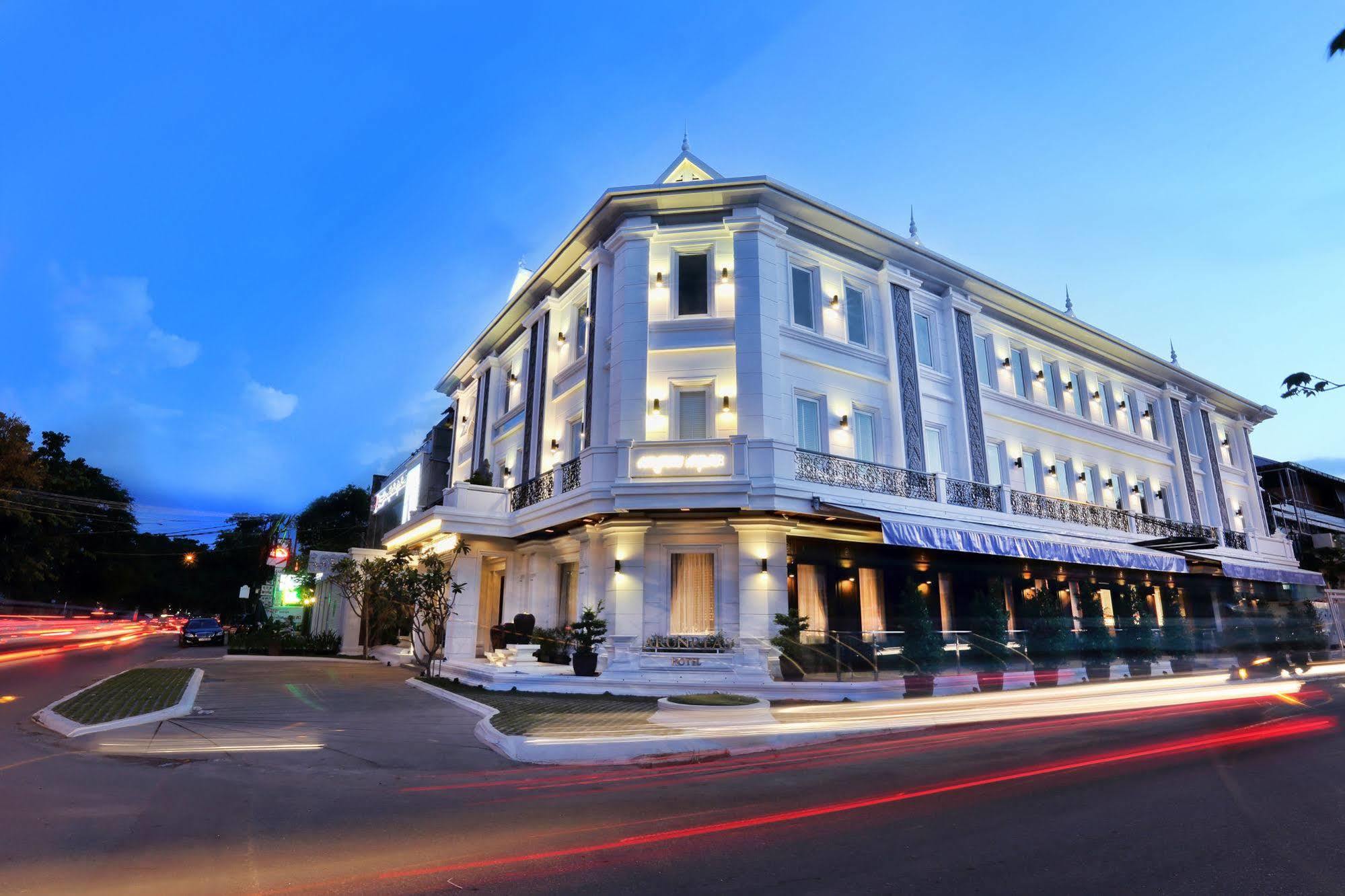 Arunreas Hotel Phnom Penh Extérieur photo